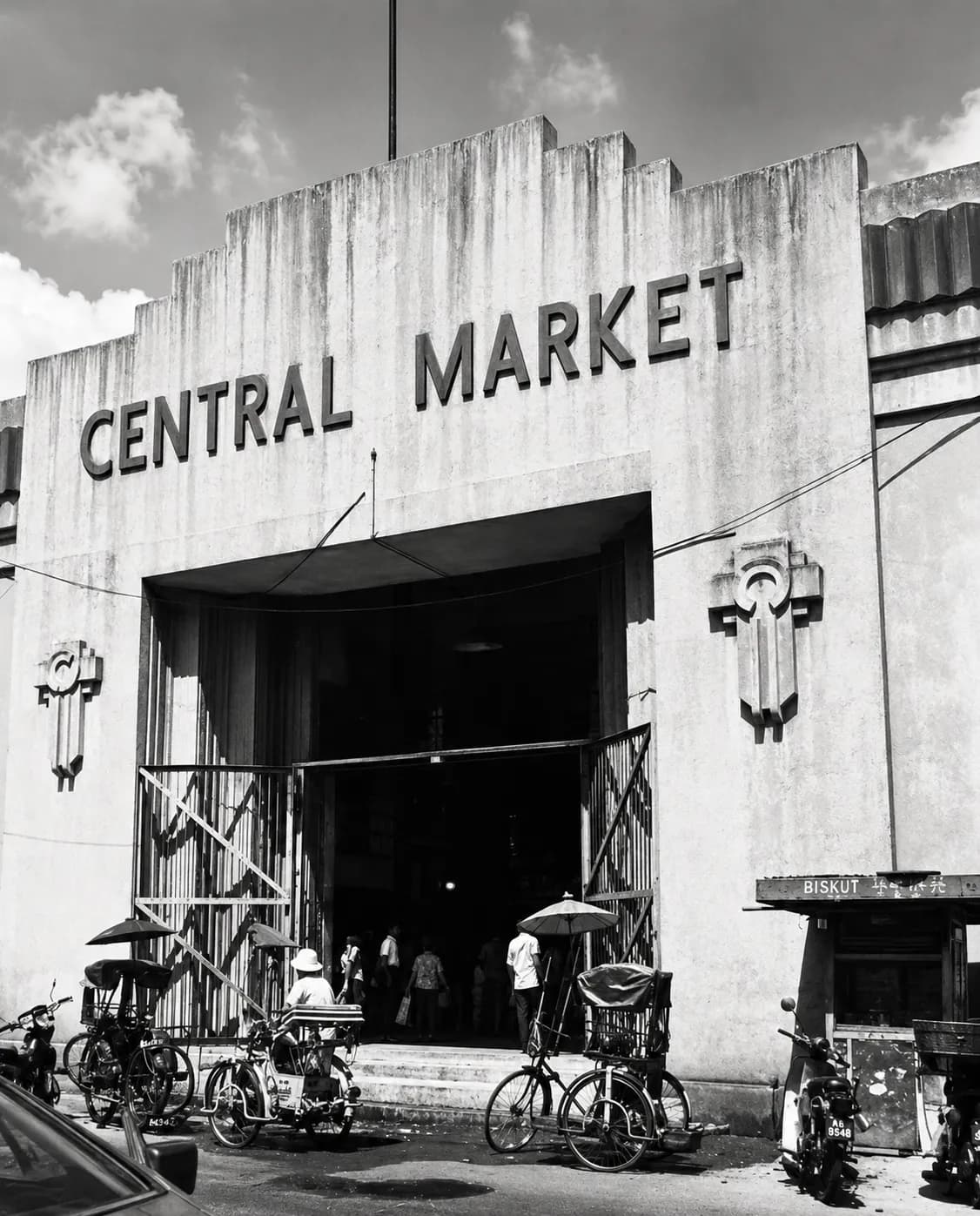 CENTRAL MARKET